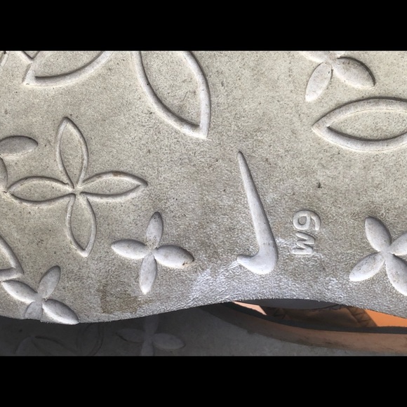 Nike Celso White Thong Flip Flop Sandal Size W9 - Picture 11 of 12